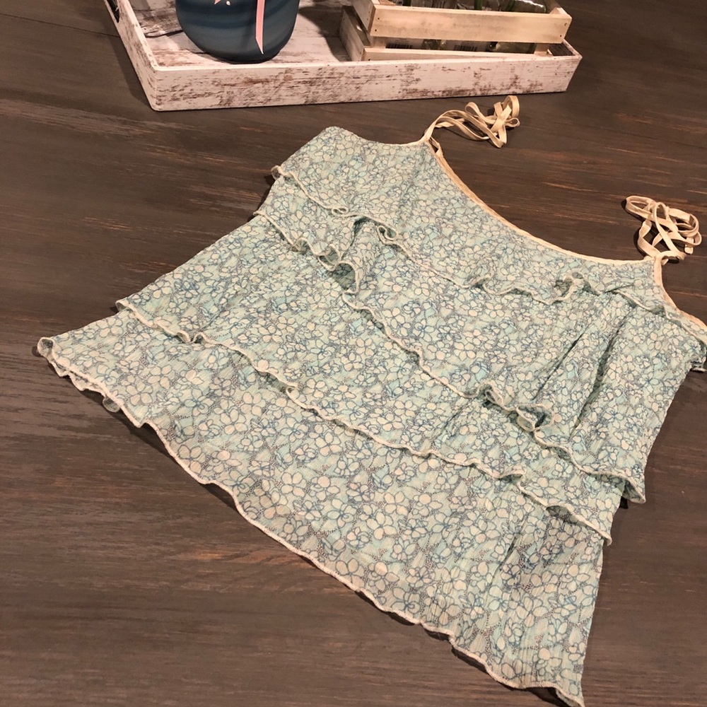 💛💛💛Calvin Klein ruffle blouse